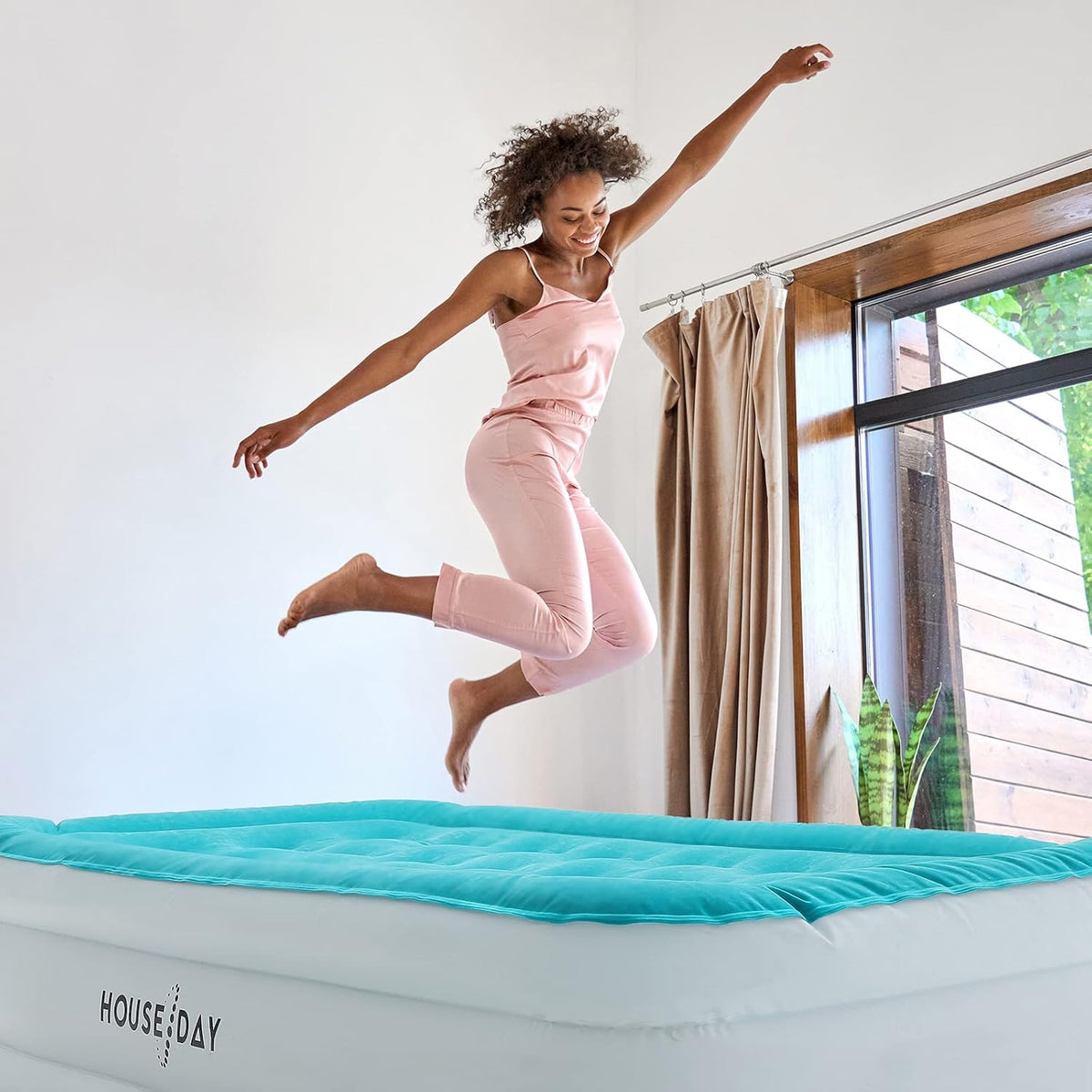 Twin Size Double-High Inflatable Air Mattress with Built in Pump R554