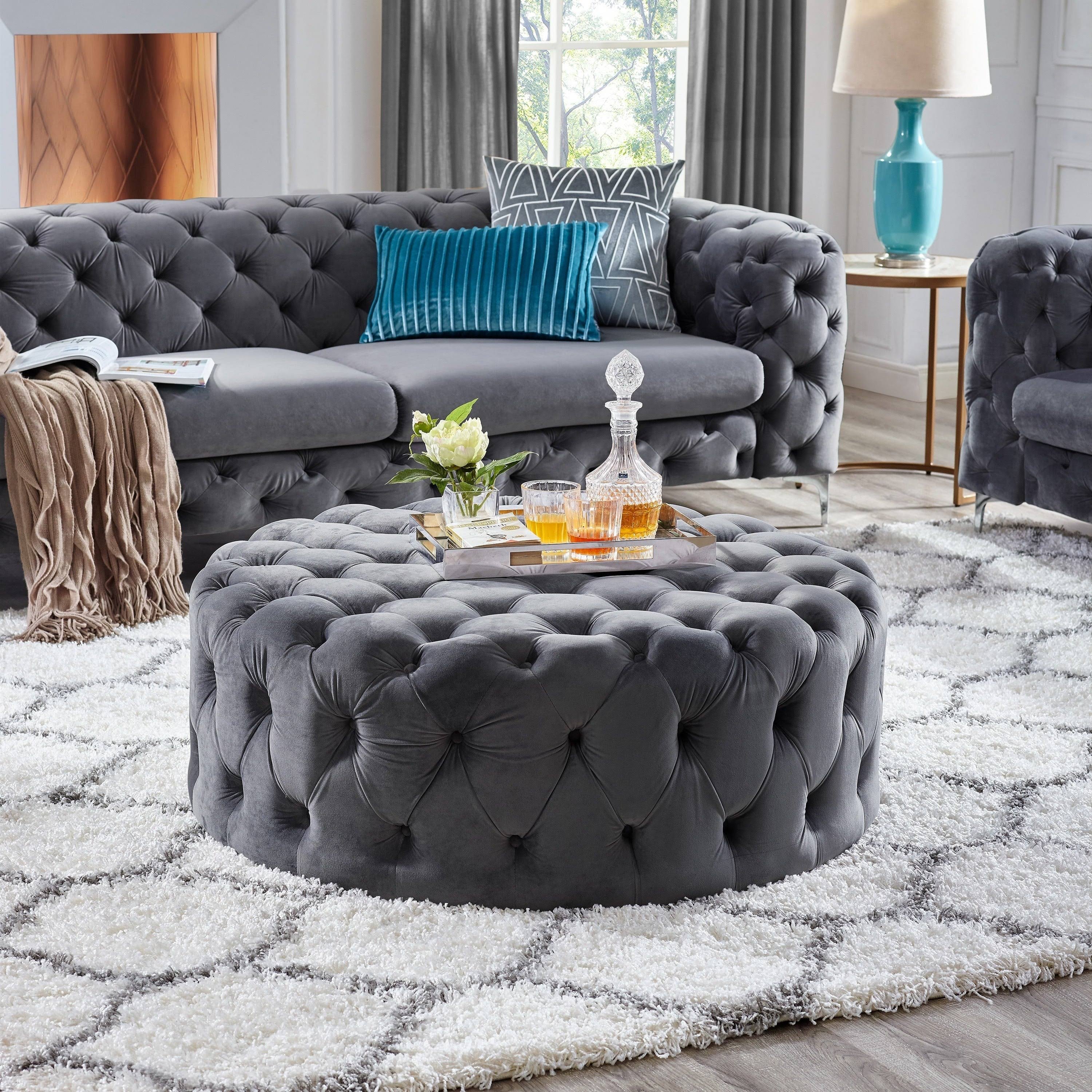 Tufted Velvet Round Ottoman with Casters U473119