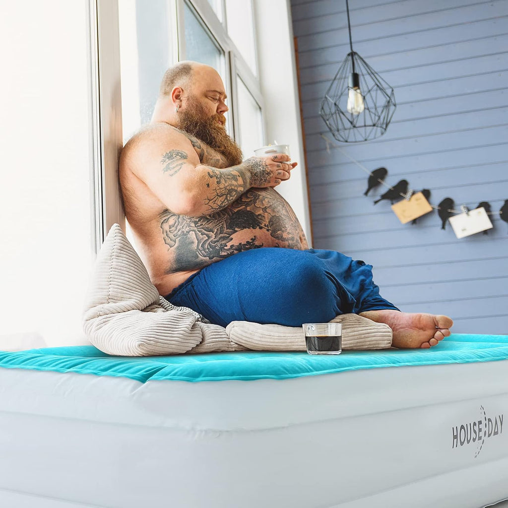 Twin Size Double-High Inflatable Air Mattress with Built in Pump R554