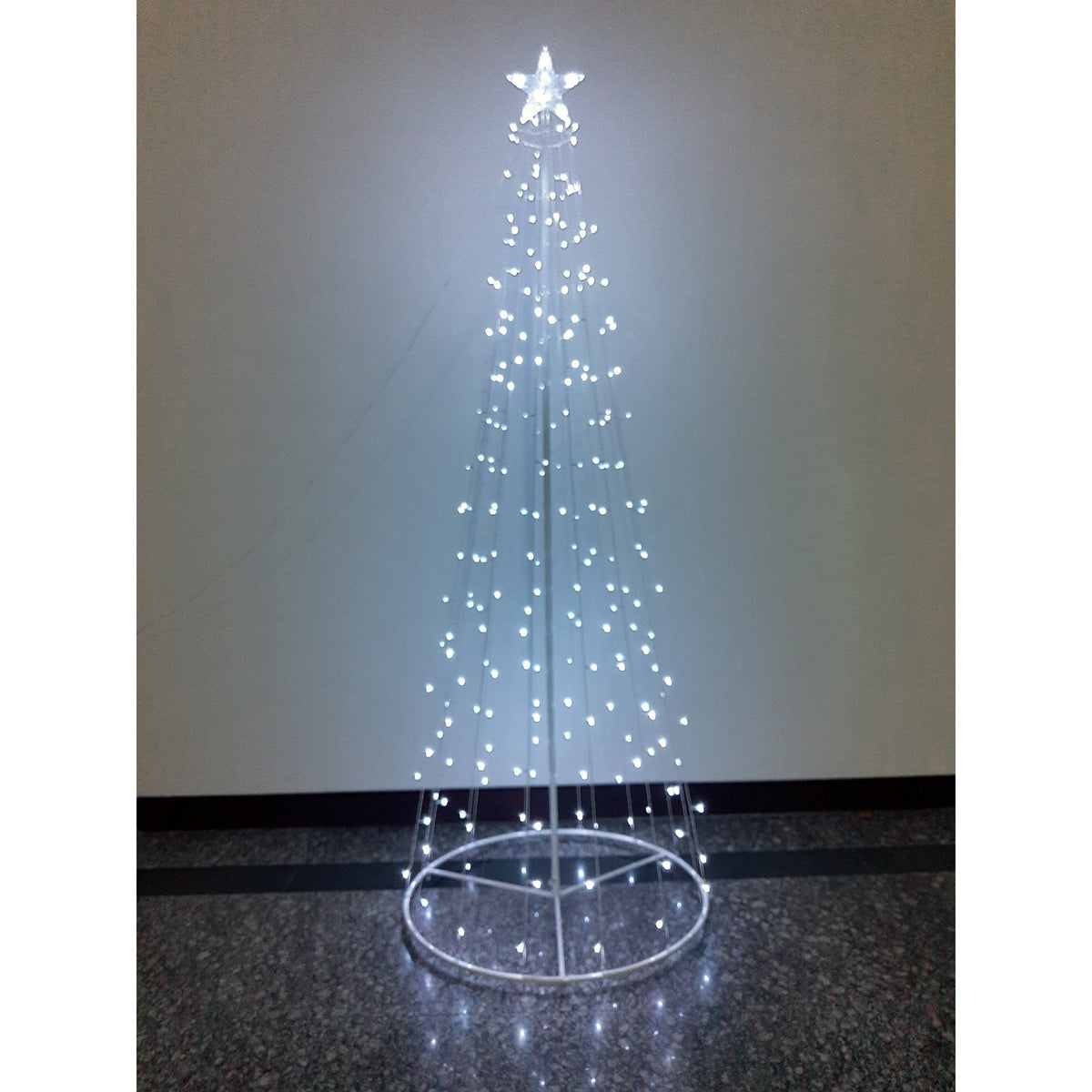 252 RGB LED Tree with Remote E595