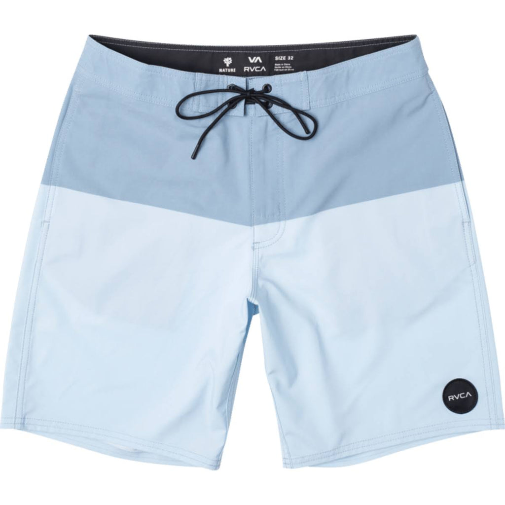 Black 28 Trunk Q589676