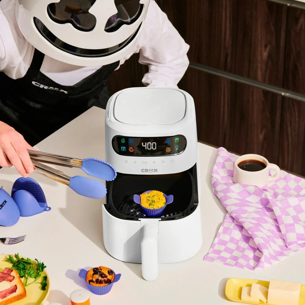 3-qt. Digital Air Fryer Kit with TurboCrisp - White D726136