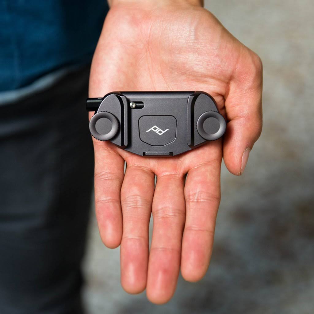 Black Camera Clip Y7747