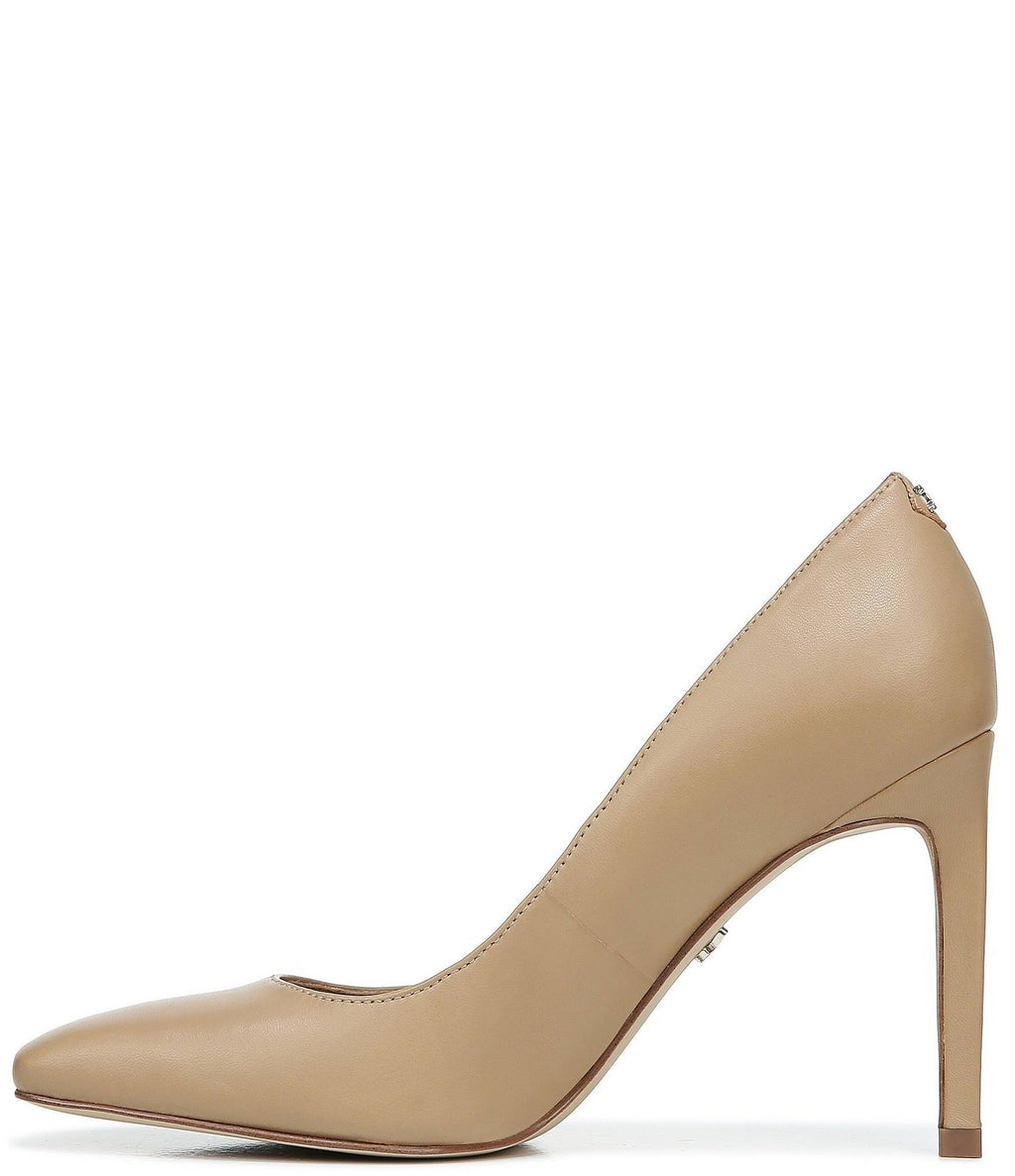 Black Square-Toed Pumps Y892