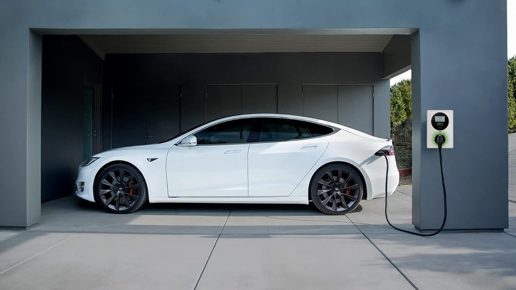 Level 2 Smart Electric Vehicle Charger with 18ft Cable L82813
