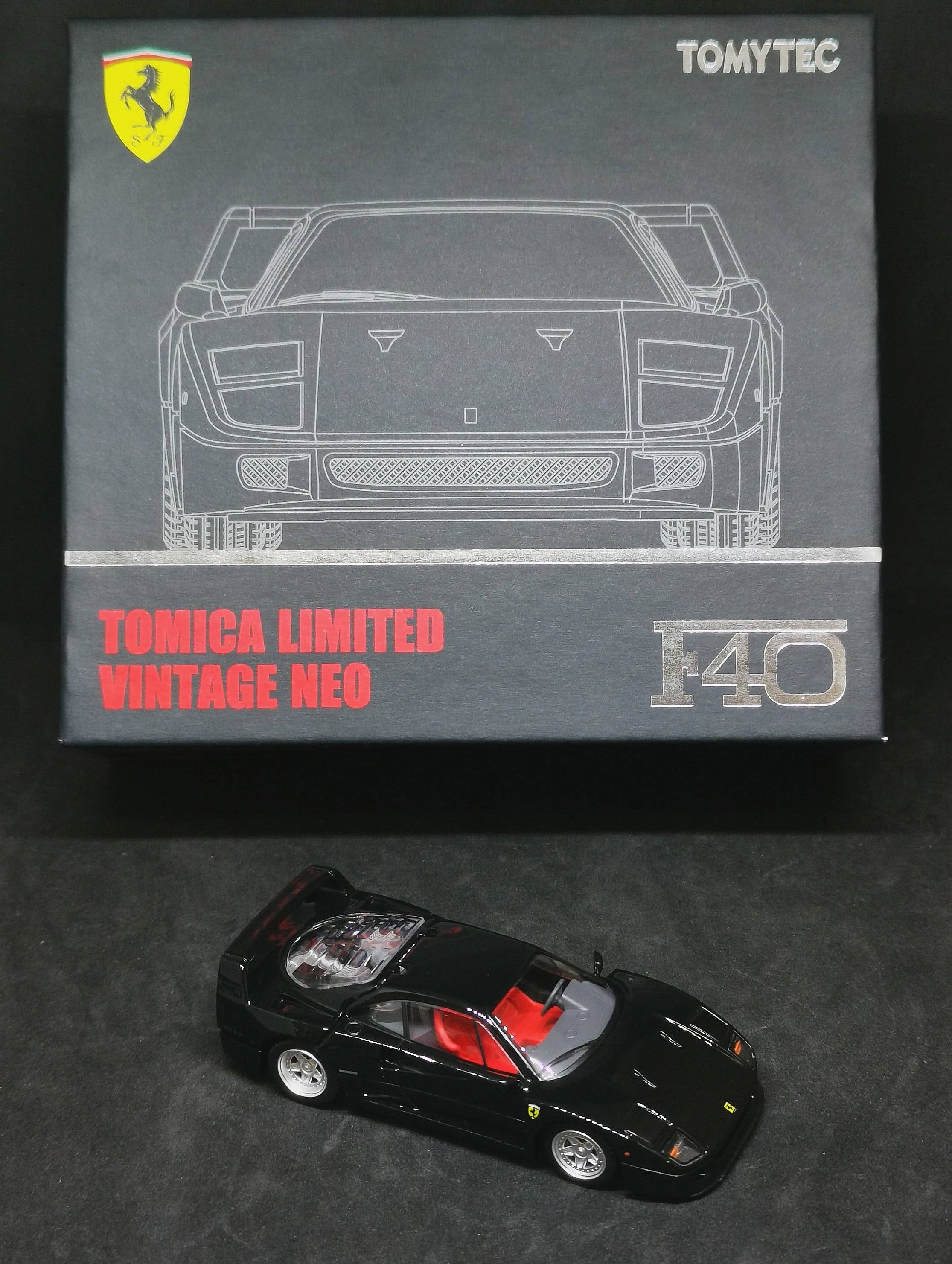 Ferrari F40 Black 1/64 Diecast Model Car P62221