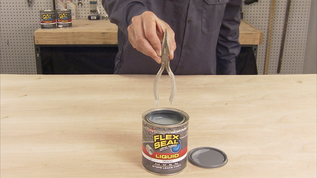 Clear Liquid Rubber Sealant Coating, 16 oz W33847